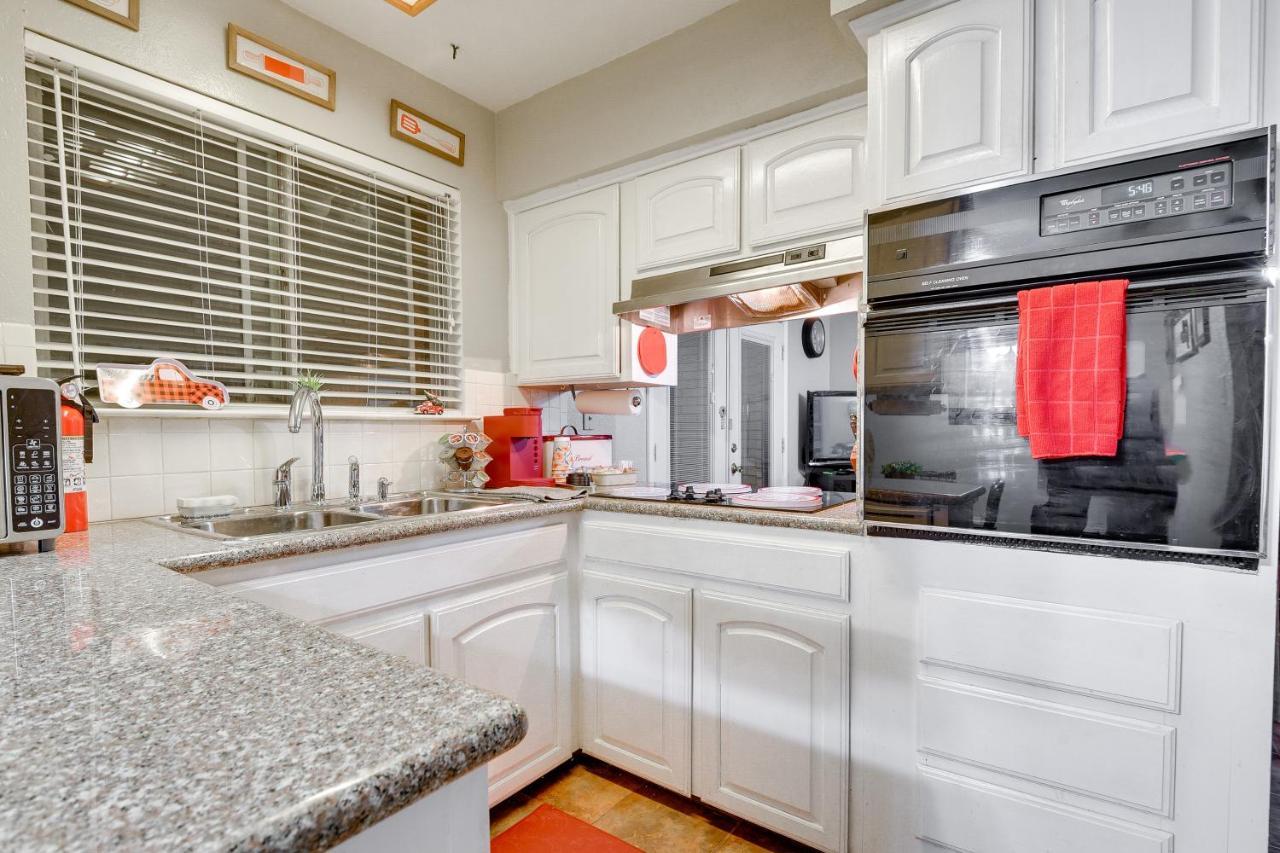 Arlington Home With Patio, Walk To Atandt Stadium! Exterior foto